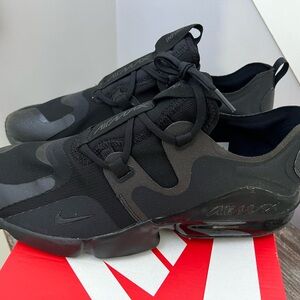 Nike Men's Airmax Black Sneakers